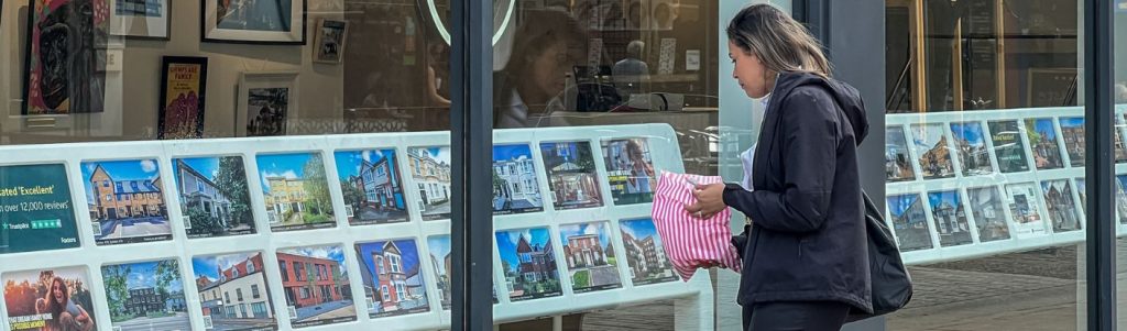 L'outil Renégociation de mandat vous accompagne dans cette opération qui peut être délicate. © yujie chen - Getty images